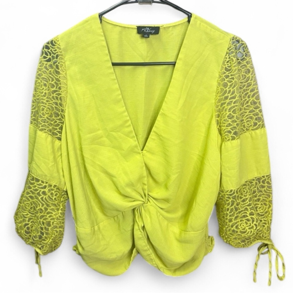 Milk & Honey Lime Green Lace Sleeve Ruched Blouse – Women’s L
